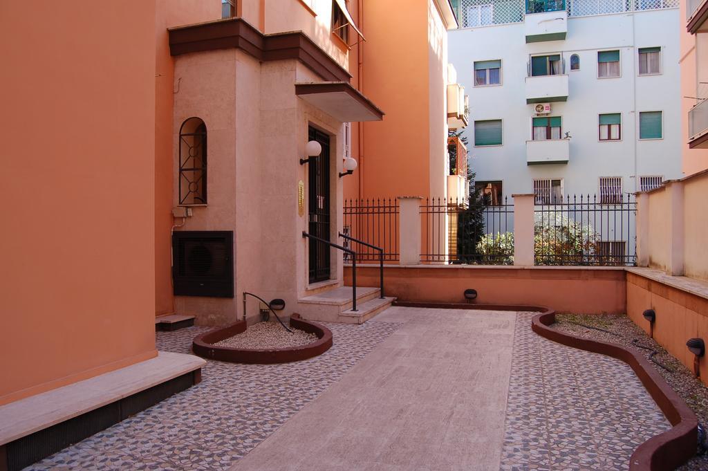 Interno Sette Roma Exterior foto